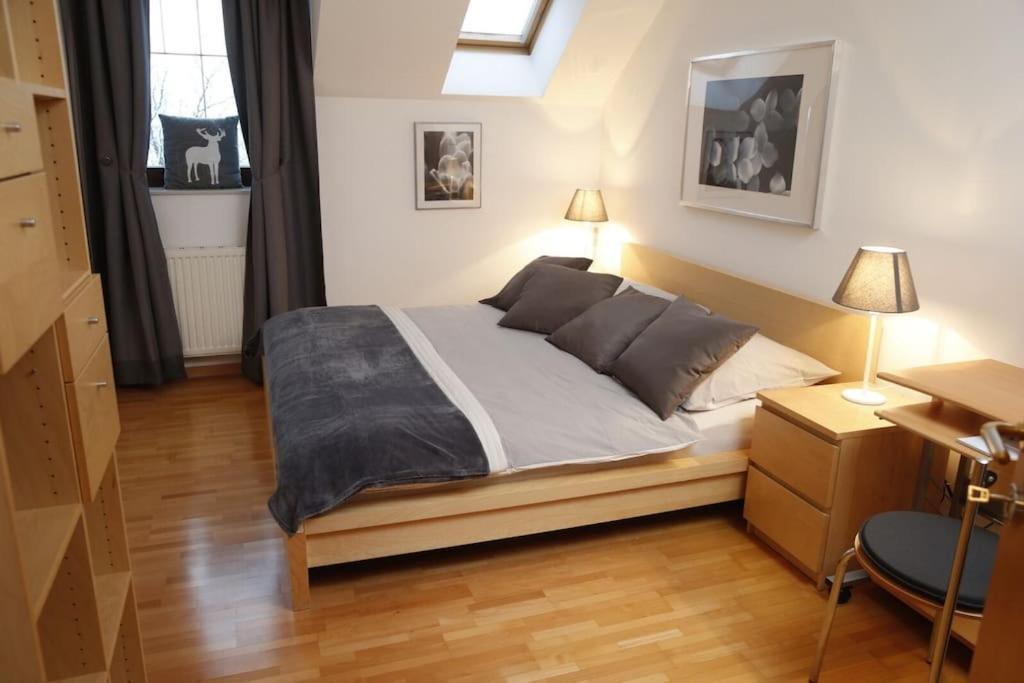 Holiday home Traumhaft Grosses, Sonniges Haus In Wien Naehe Traiskirchen
