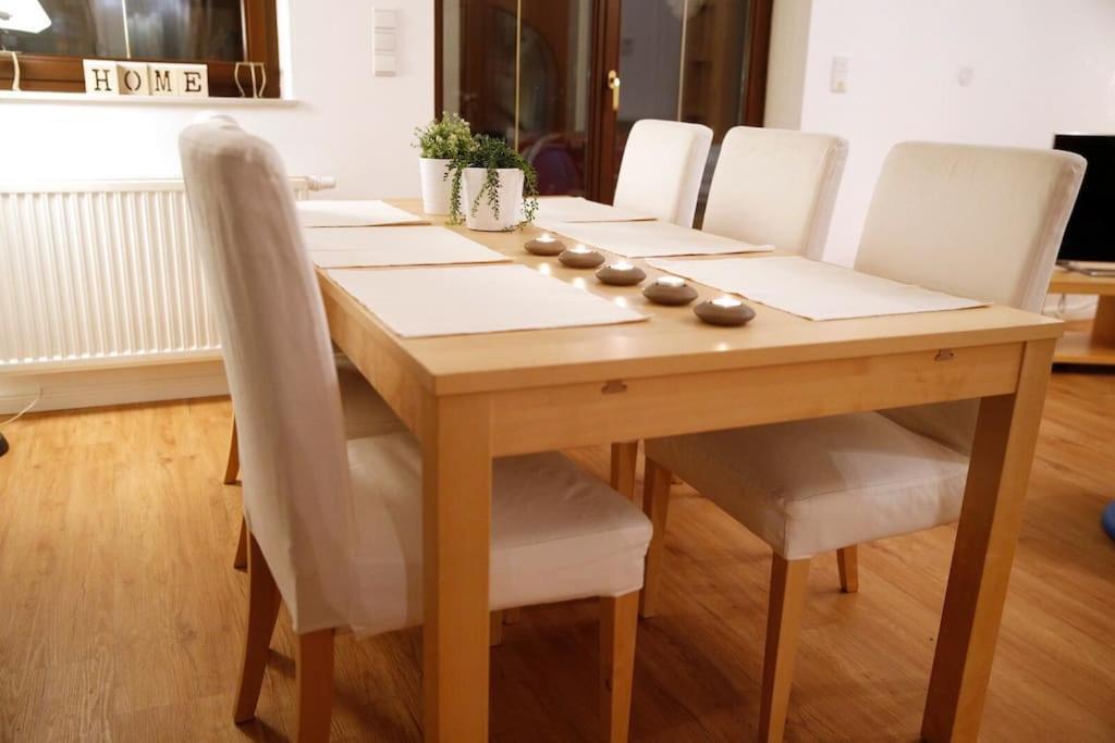 Traumhaft Grosses, Sonniges Haus In Wien Naehe Holiday home *